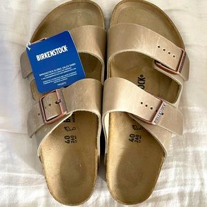 Birkenstock Arizona - Brand new in box